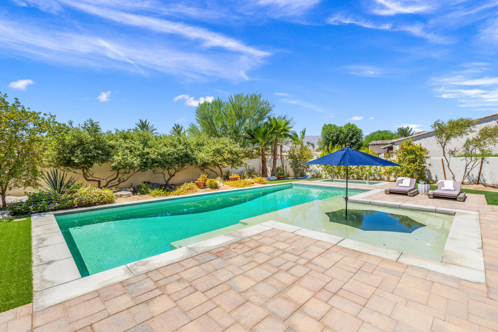 81350 Merv Griffin Way