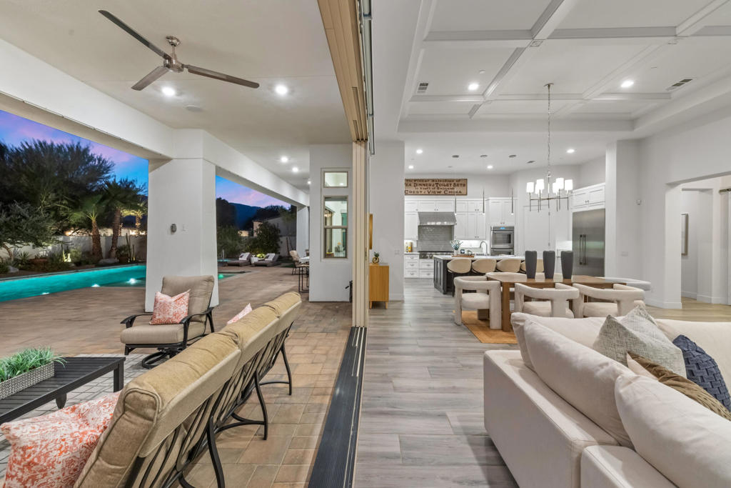 81350 Merv Griffin Way