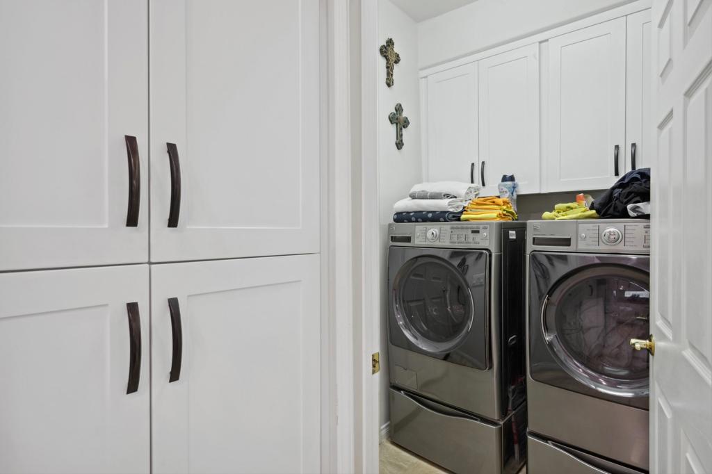 45665 Spyglass Hill Street