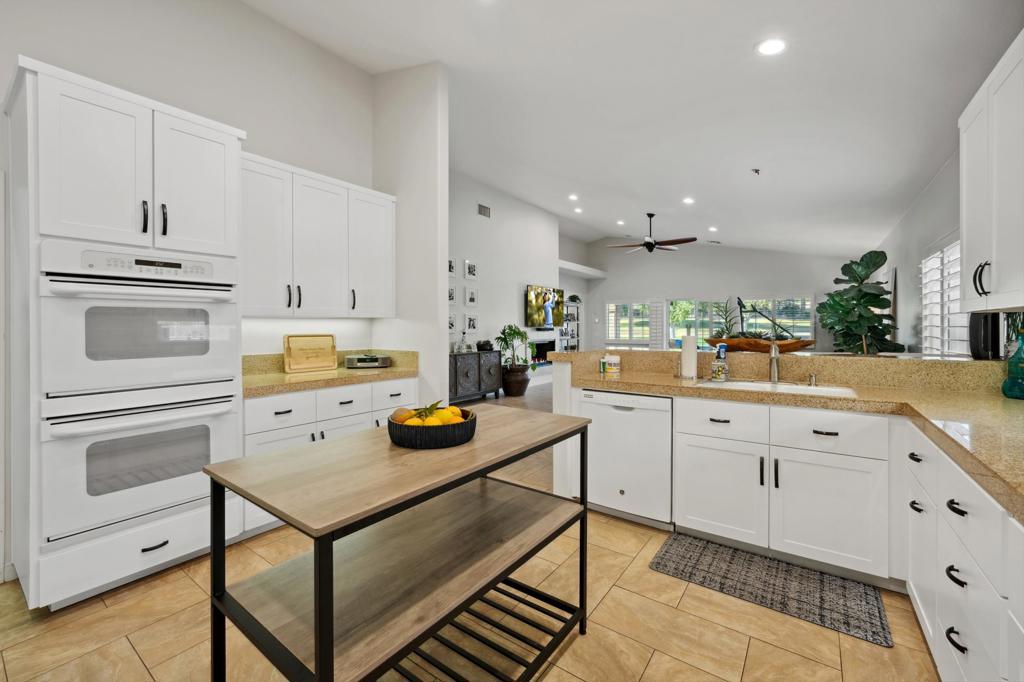 45665 Spyglass Hill Street