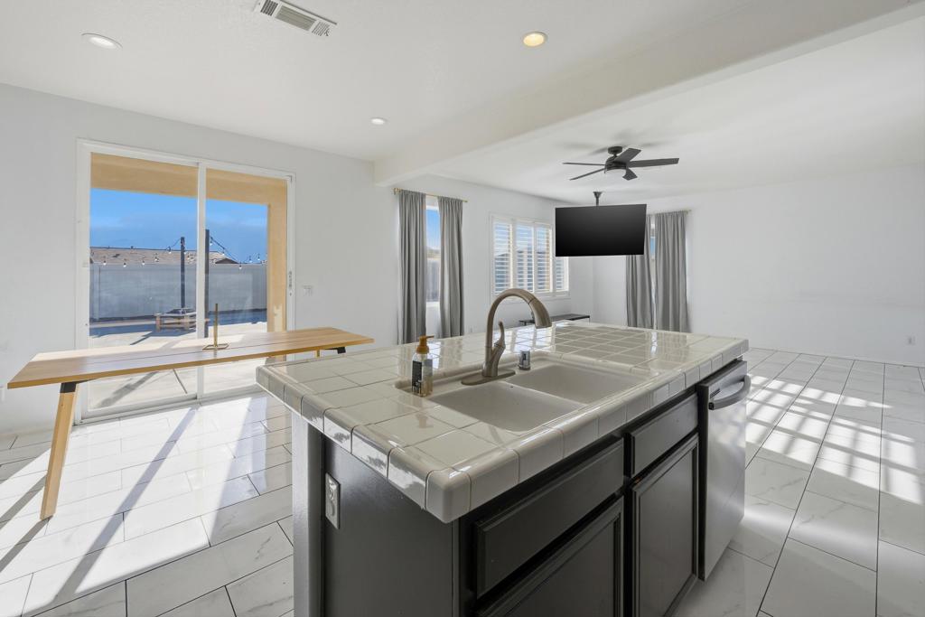 62799 N Crescent Street