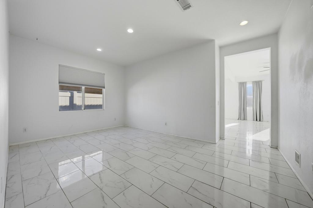 62799 N Crescent Street