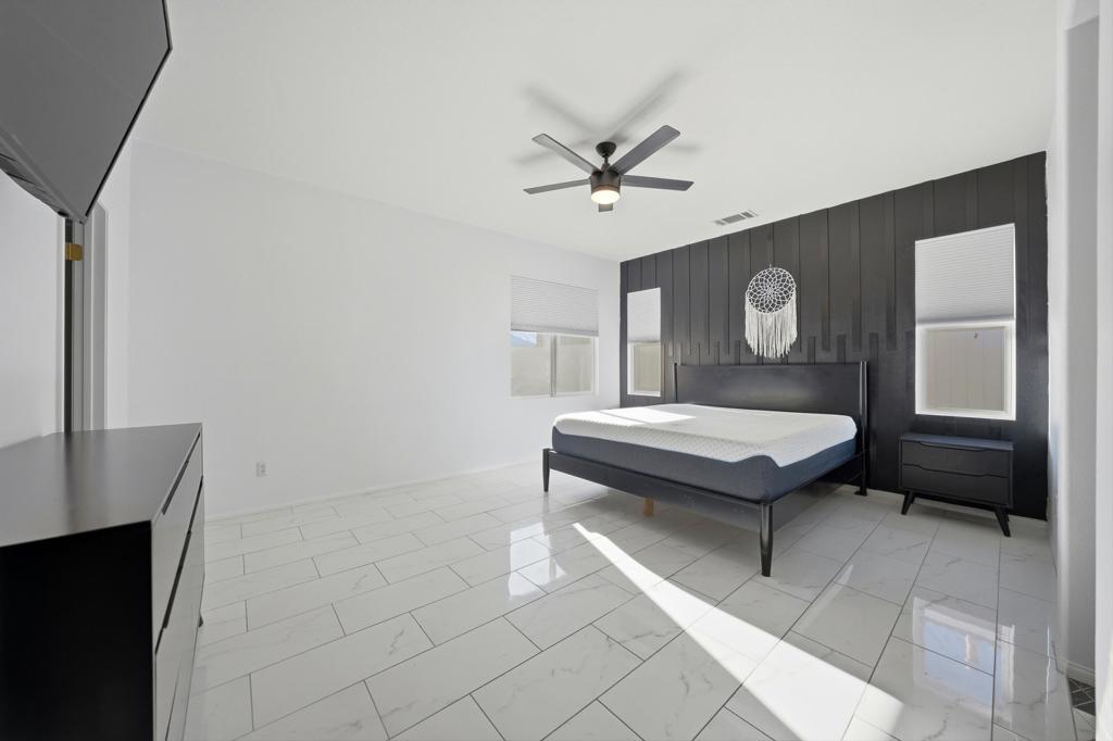 62799 N Crescent Street