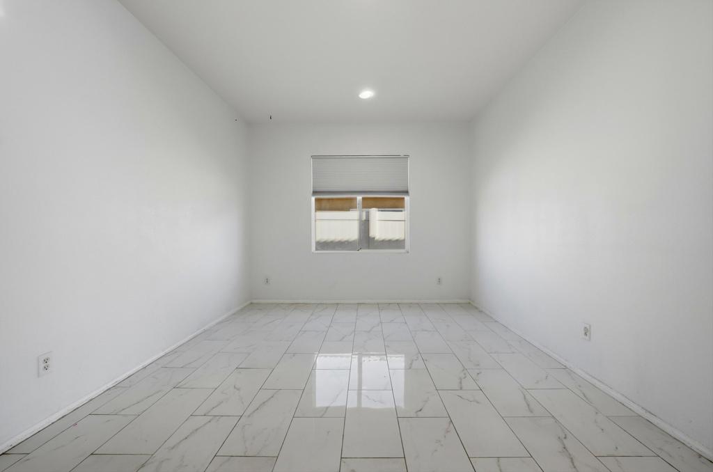 62799 N Crescent Street