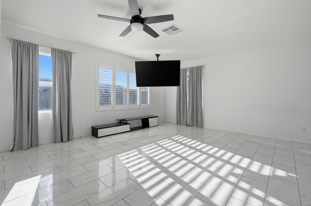 62799 N Crescent Street