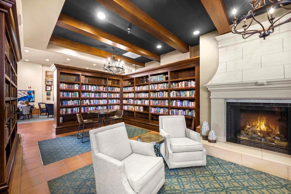 81406 Avenida Altamira