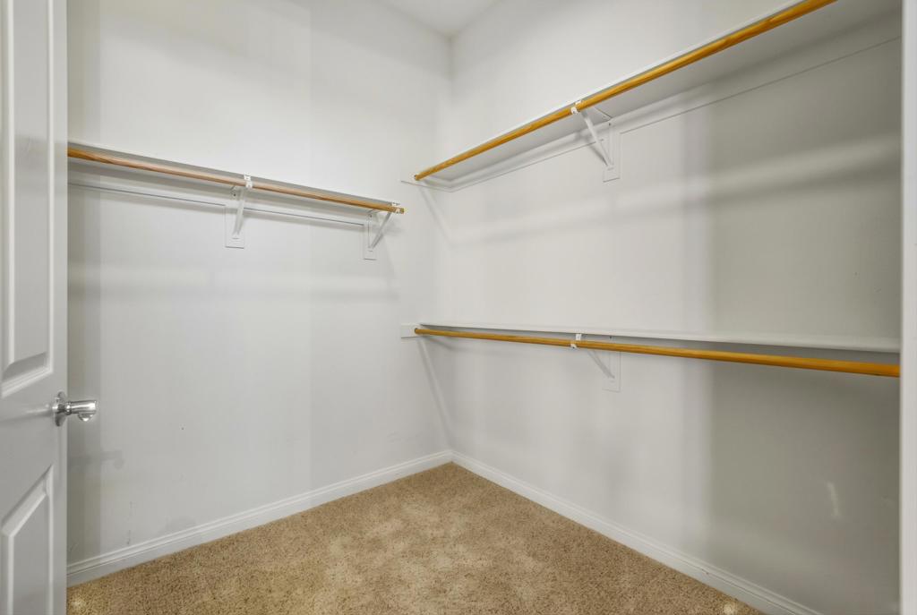 81406 Avenida Altamira