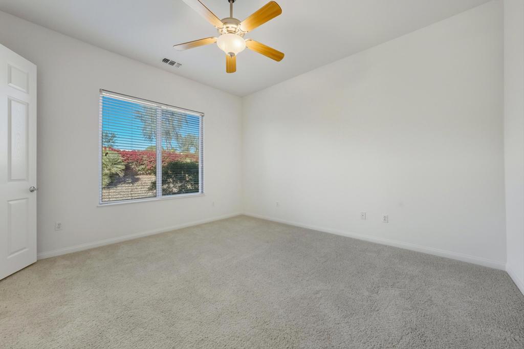 81406 Avenida Altamira