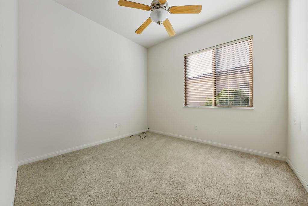 81406 Avenida Altamira