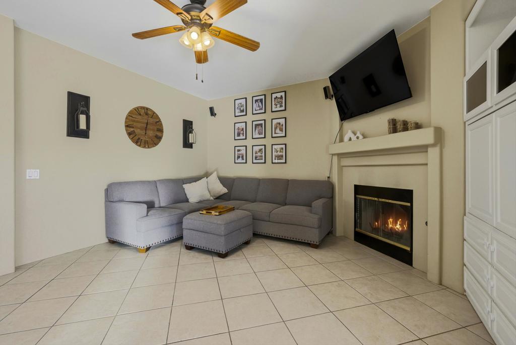 79449 Calle Vista Verde