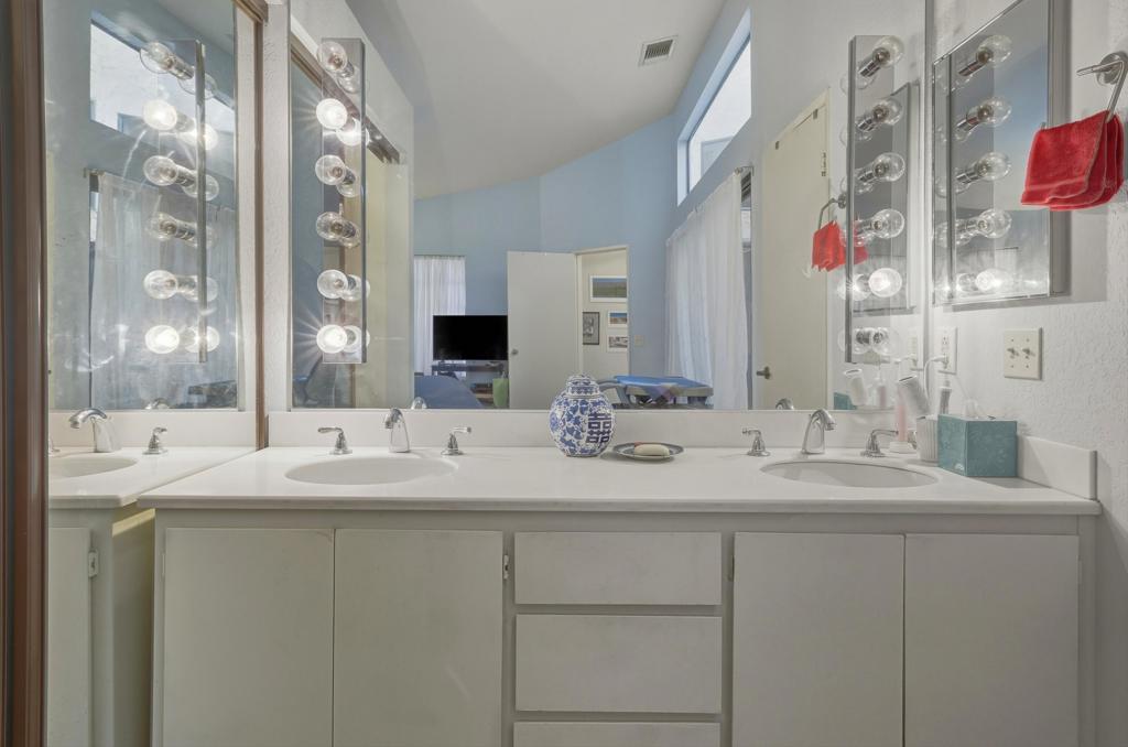 41022 Woodhaven Drive E