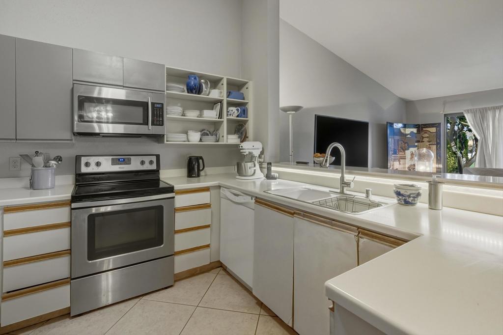 41022 Woodhaven Drive E