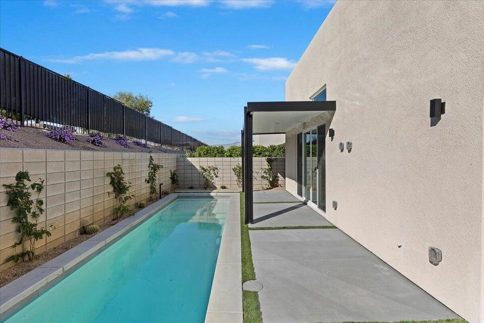 41855 Volare Court