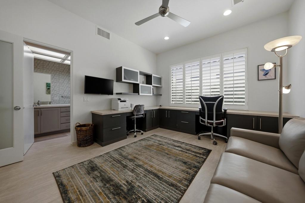 469 White Horse Trail