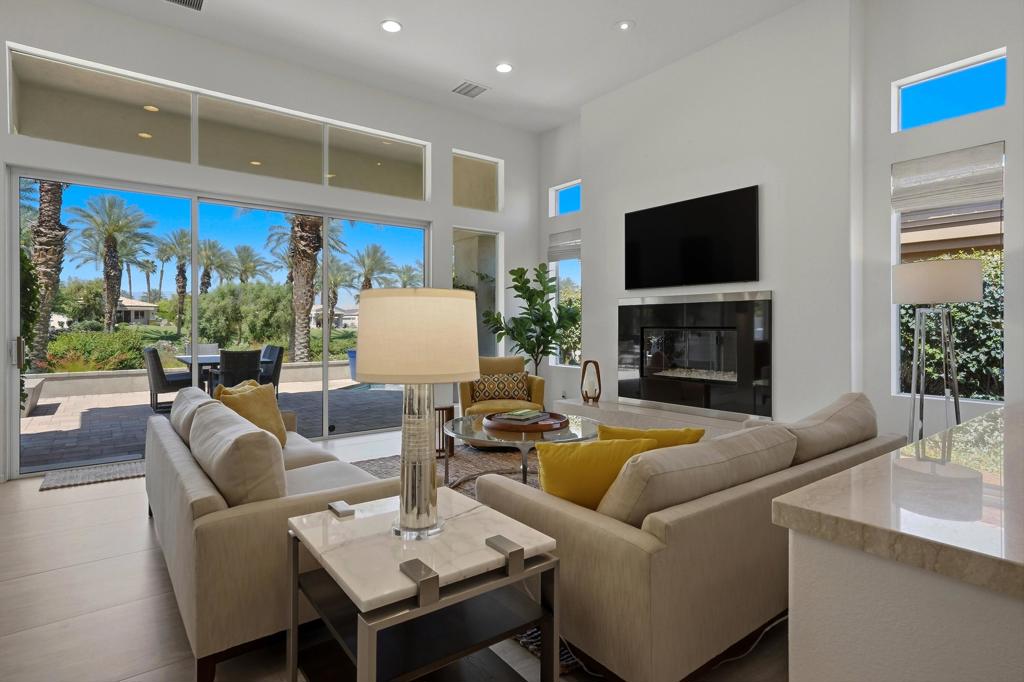 469 White Horse Trail