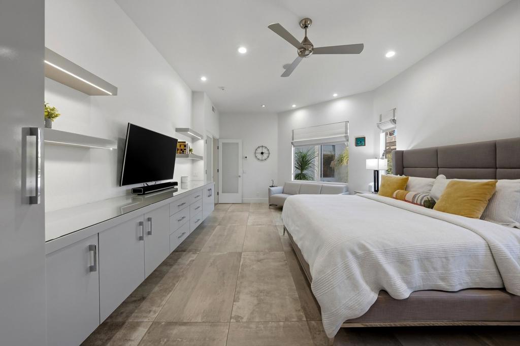 469 White Horse Trail