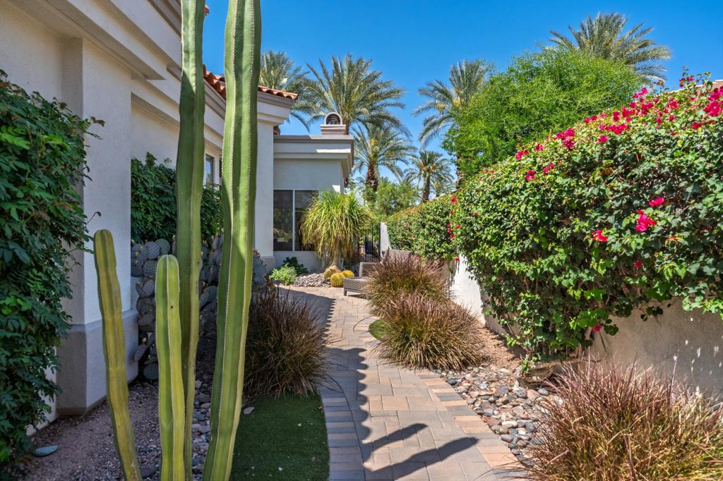 469 White Horse Trail