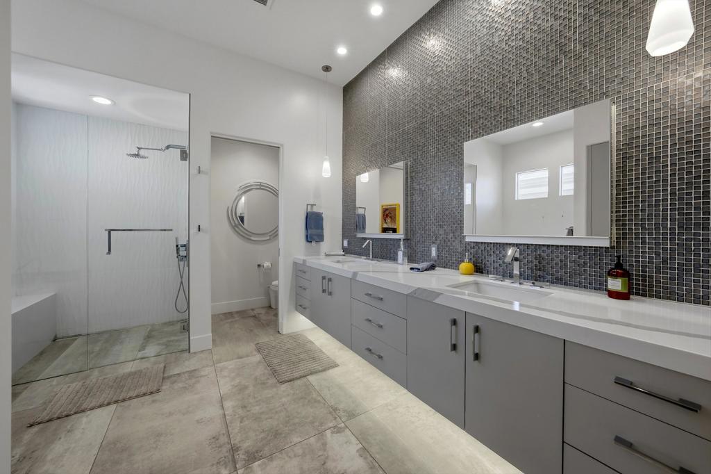 469 White Horse Trail