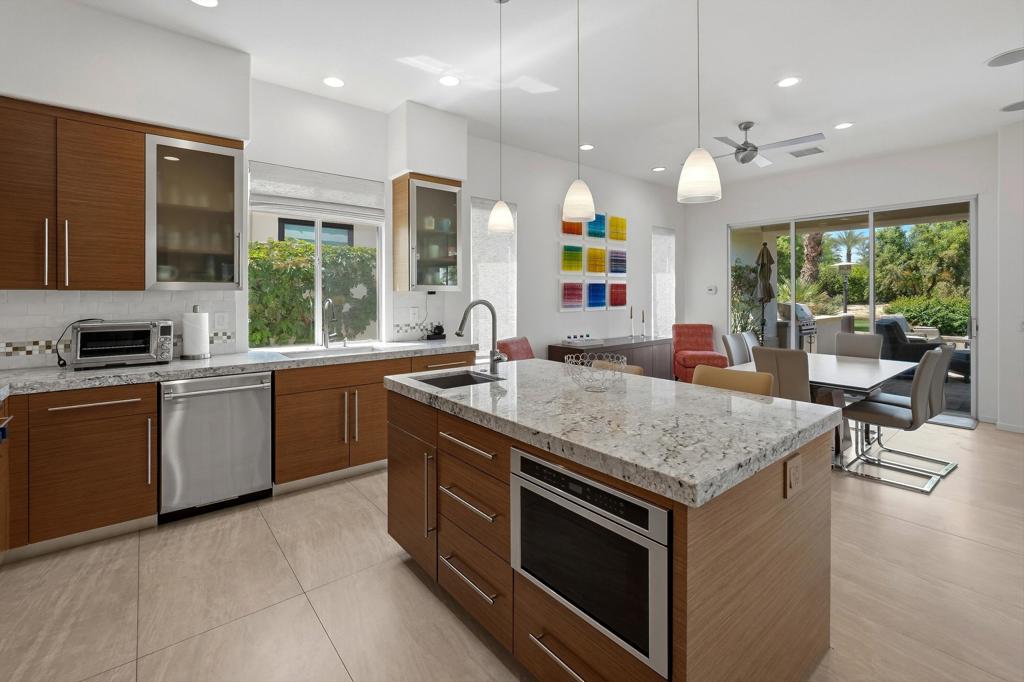 469 White Horse Trail