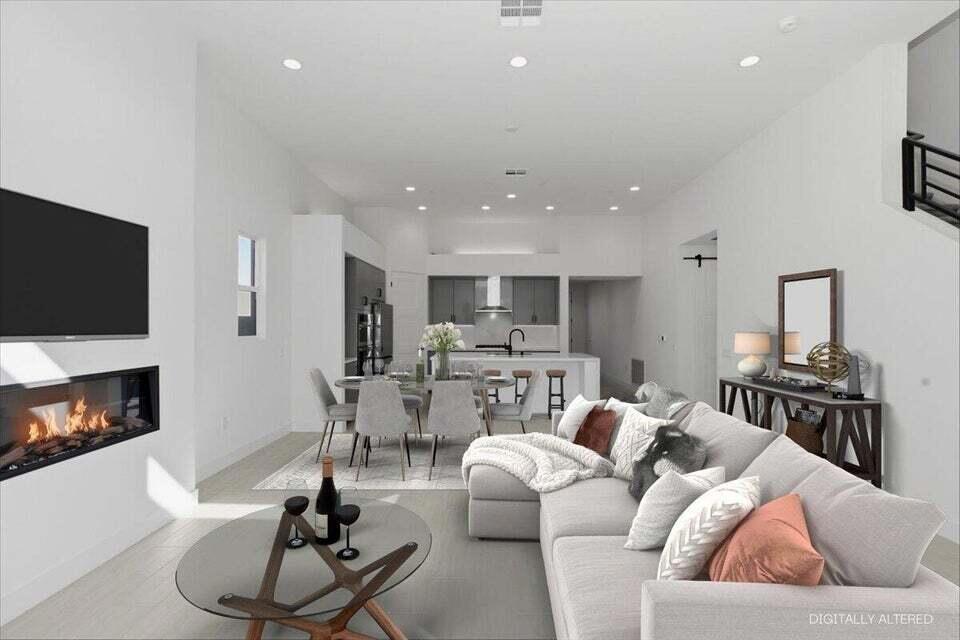 41879 Volare Court