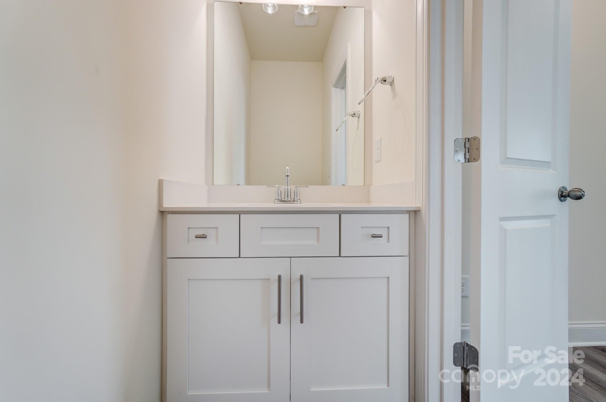 138 Summerhill Drive Unit: 14