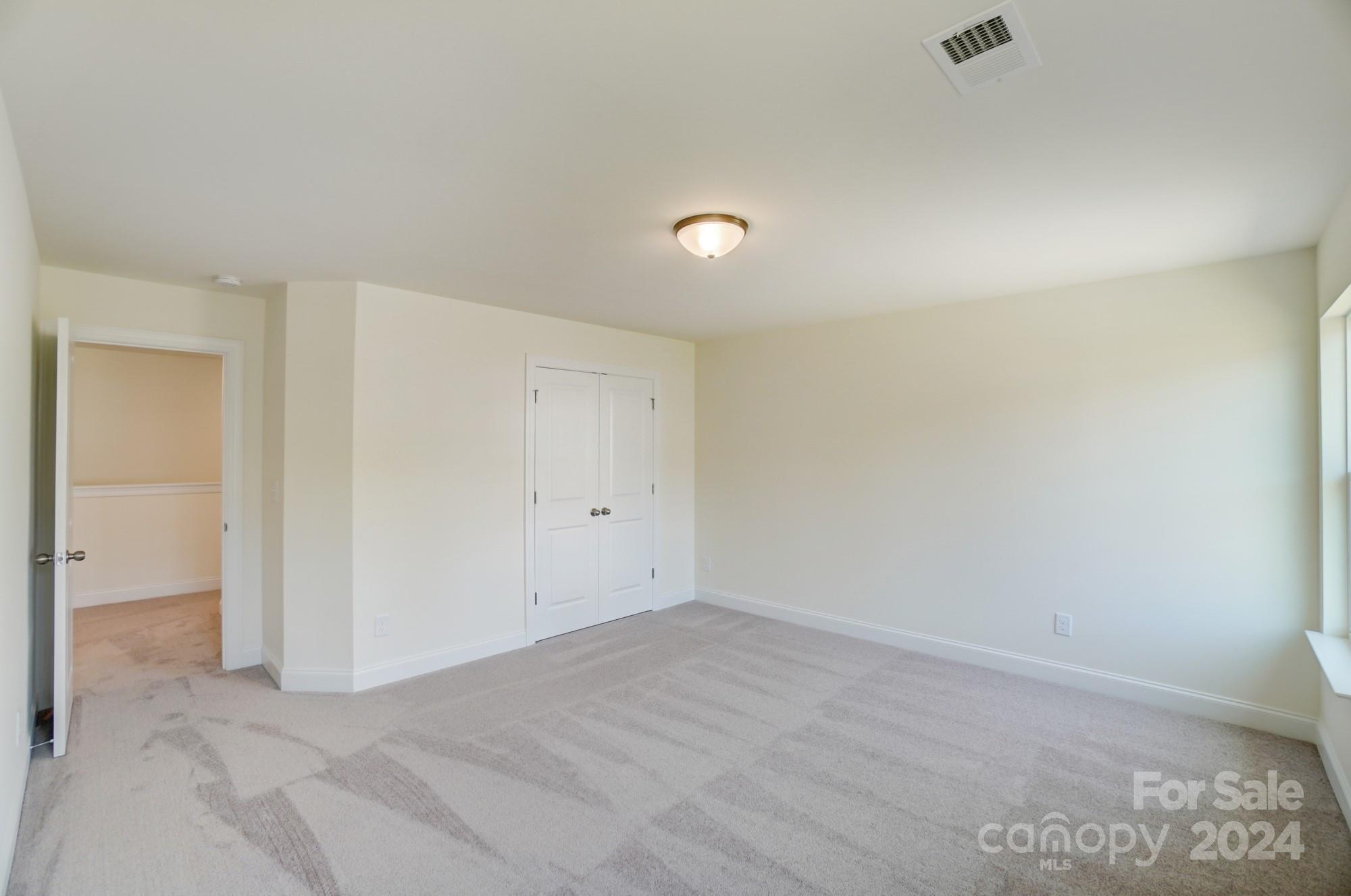 138 Summerhill Drive Unit: 14
