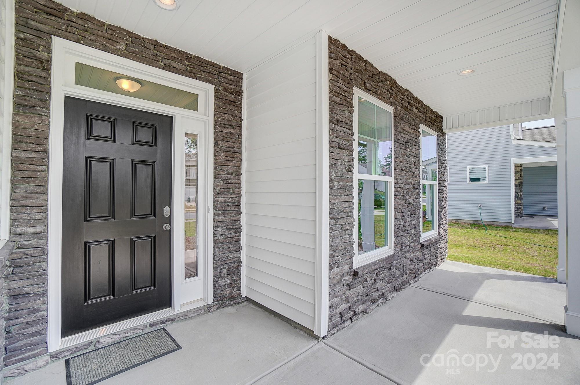 138 Summerhill Drive Unit: 14