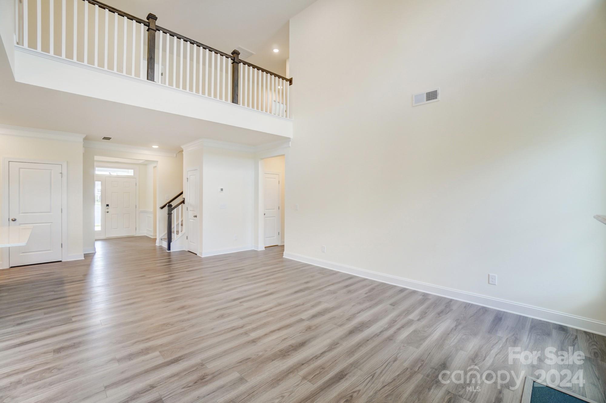 138 Summerhill Drive Unit: 14