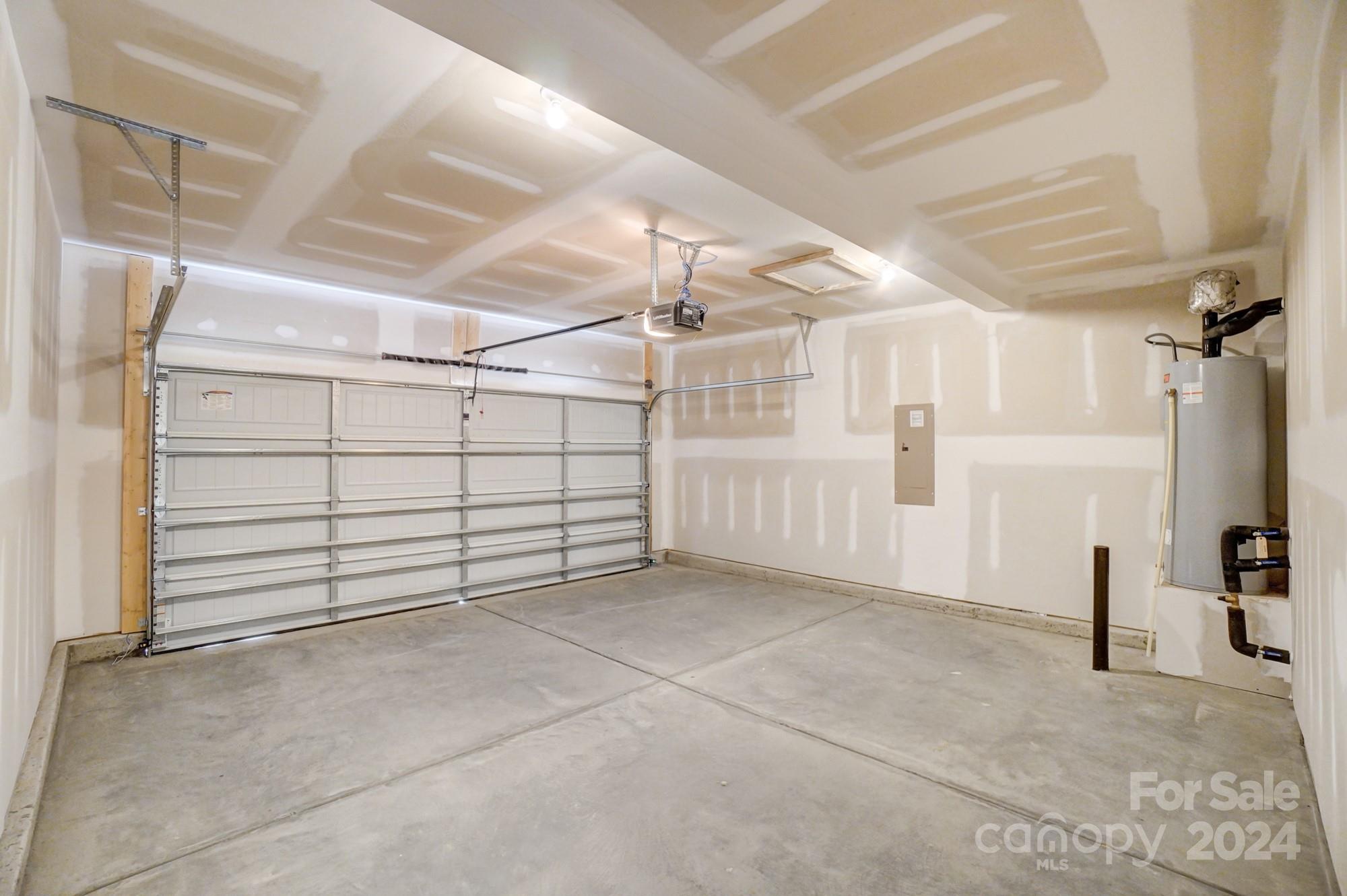 138 Summerhill Drive Unit: 14