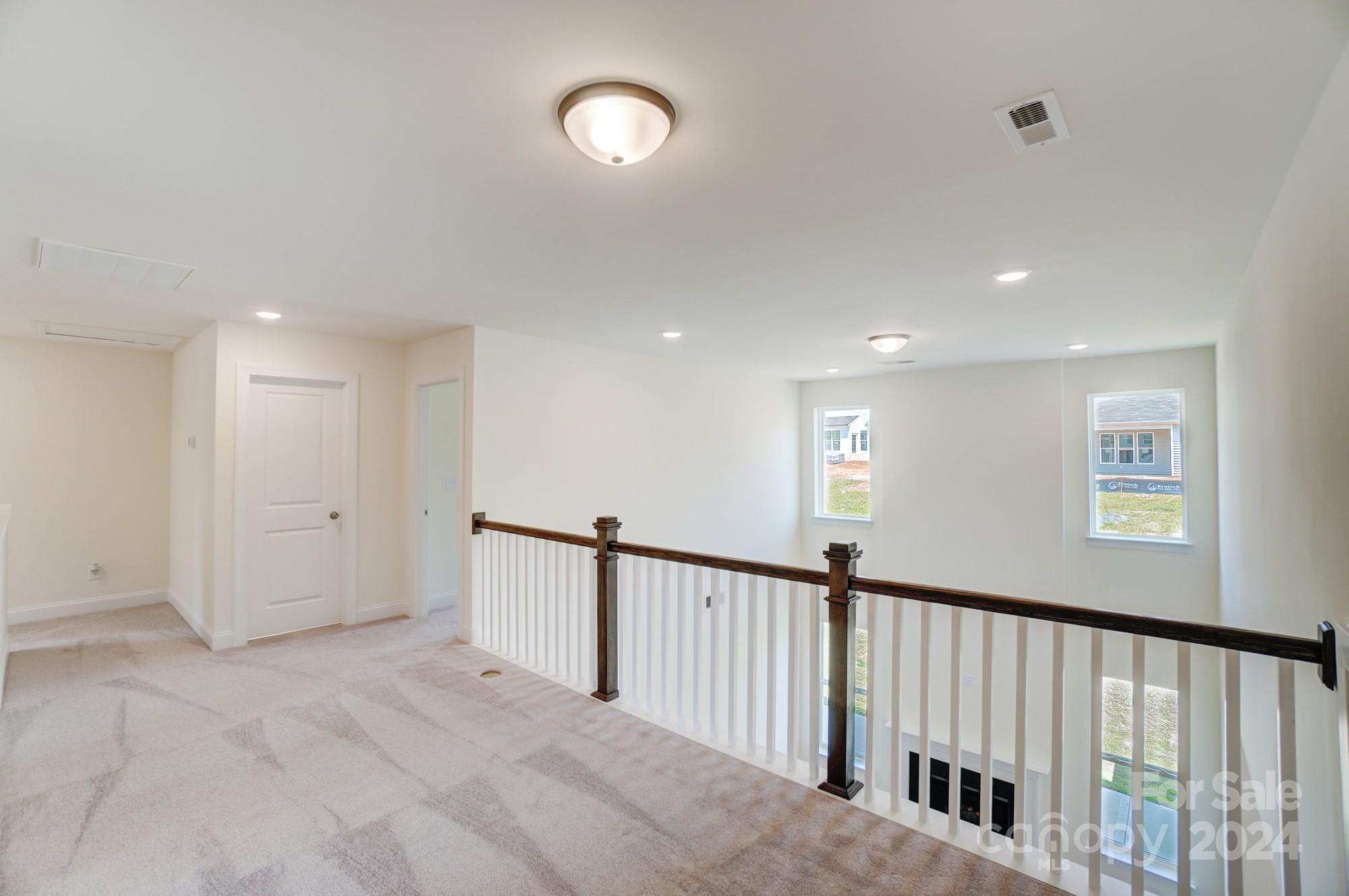 138 Summerhill Drive Unit: 14