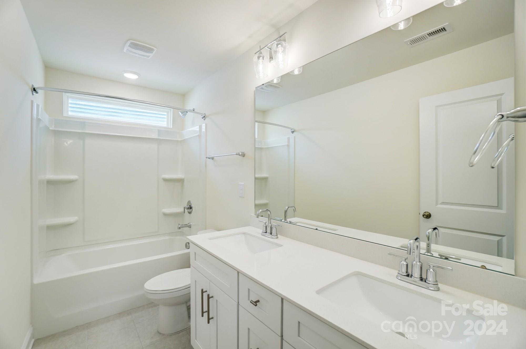 138 Summerhill Drive Unit: 14