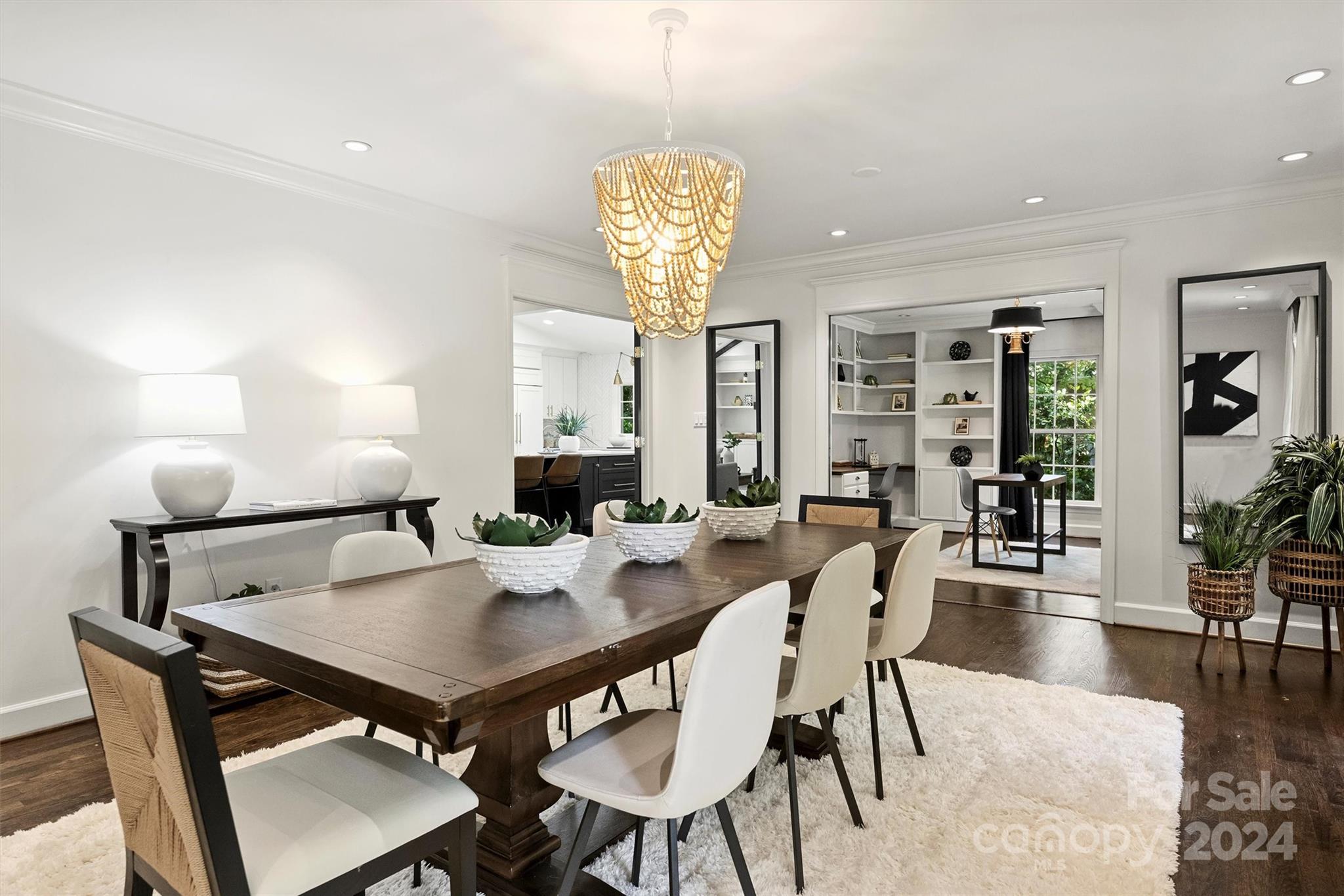 207 Crescent Drive