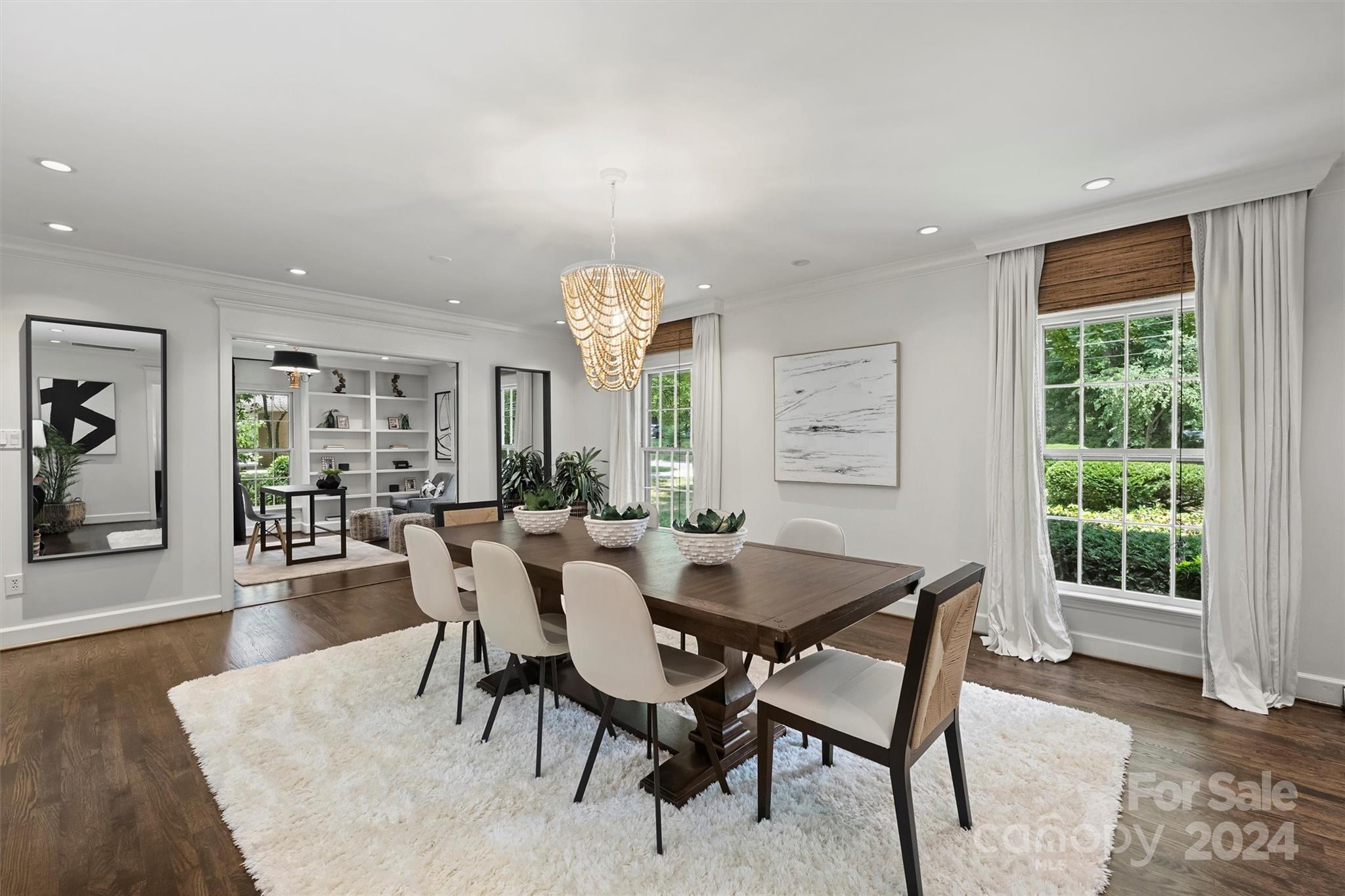 207 Crescent Drive