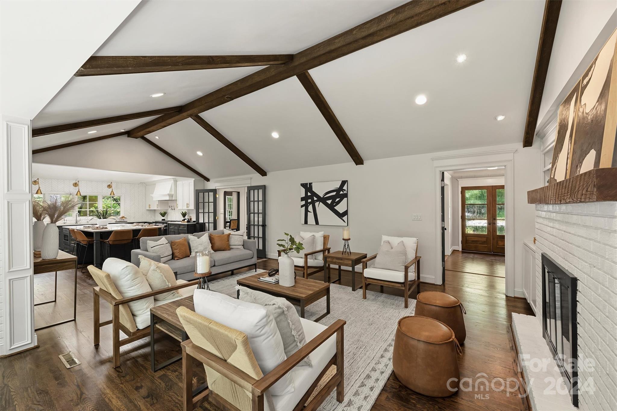 207 Crescent Drive