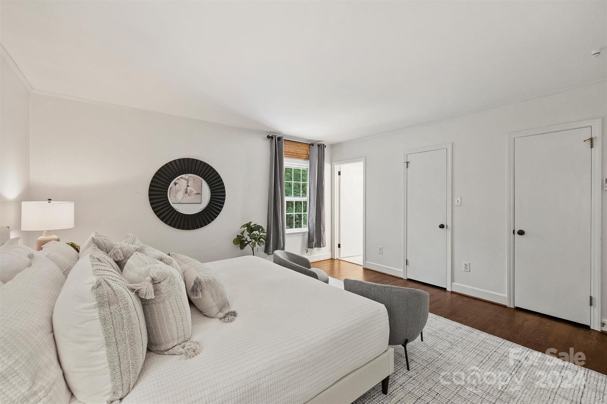 207 Crescent Drive