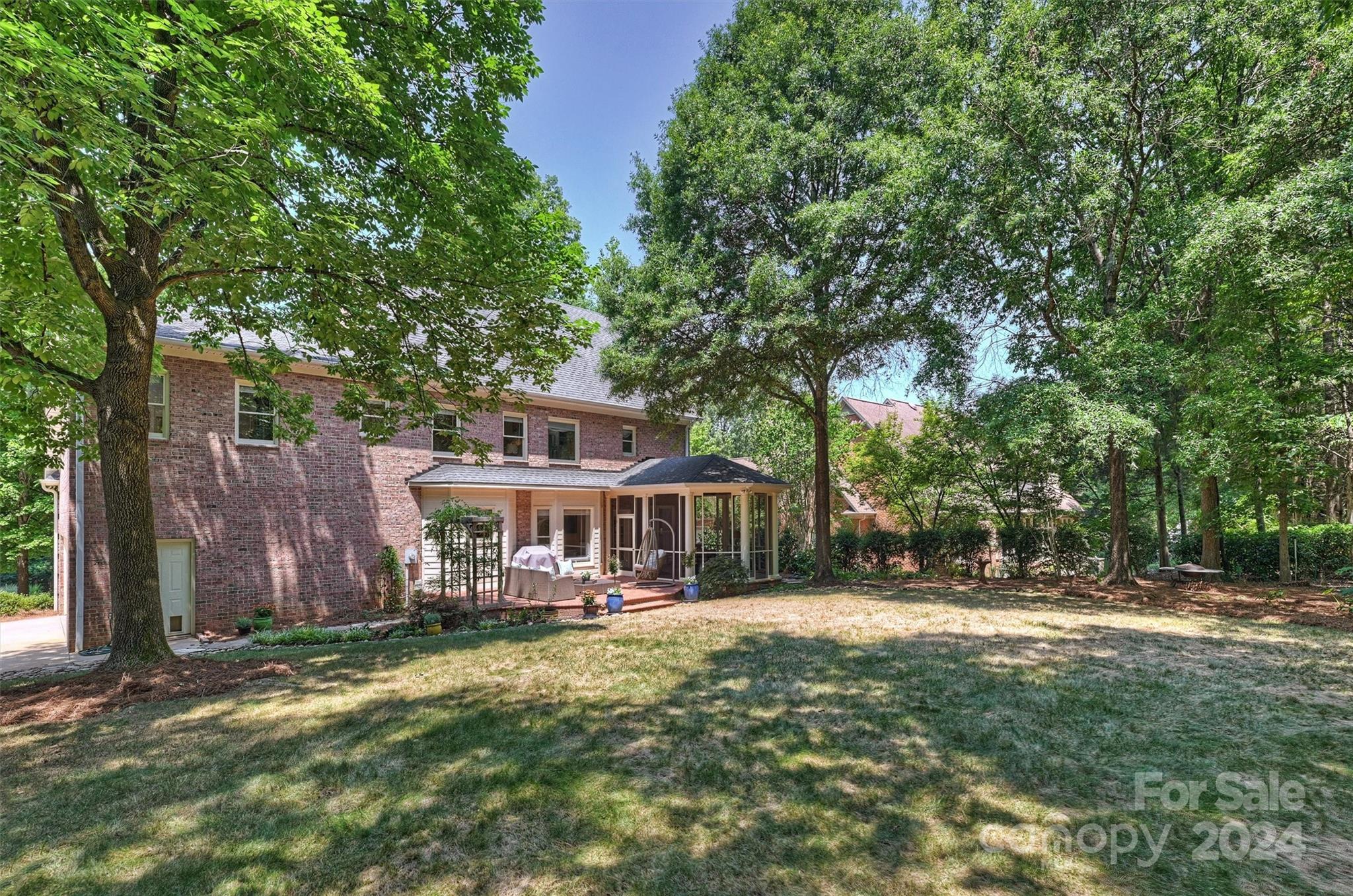 18808 Maplecroft Lake Lane