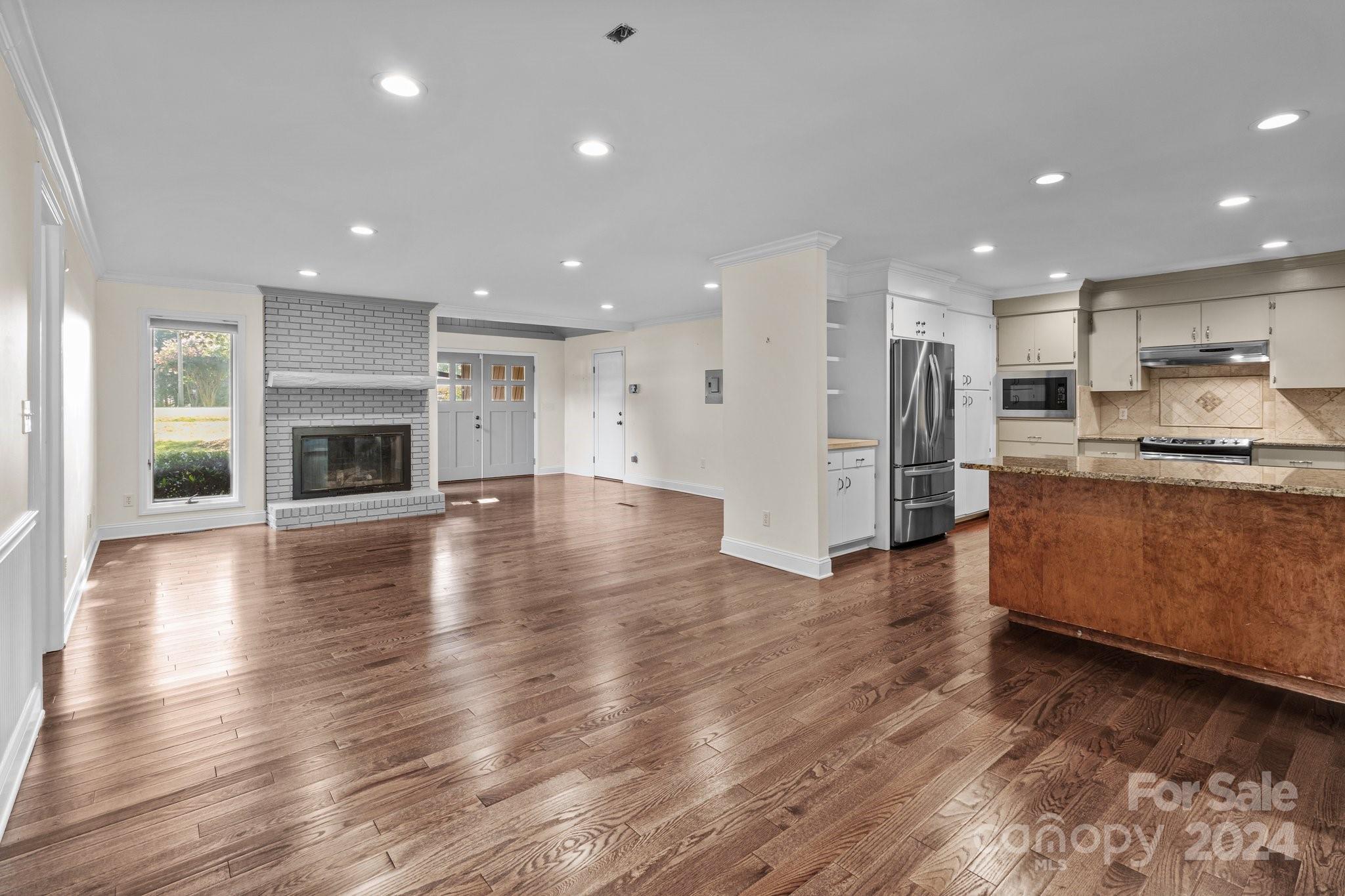 20919 Norman Shores Drive