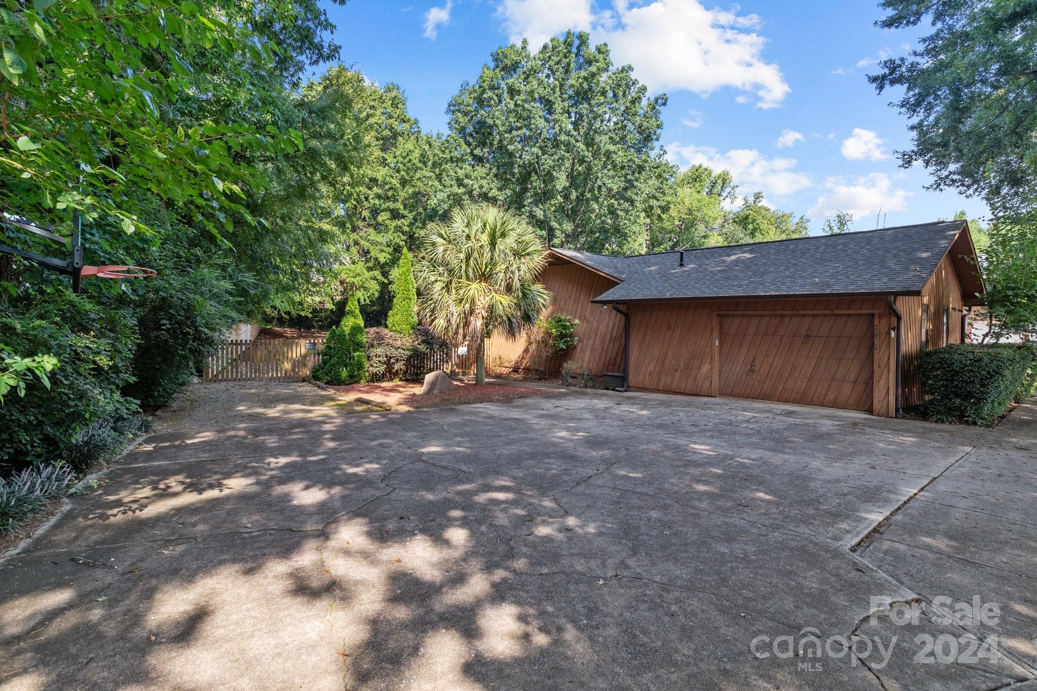 20919 Norman Shores Drive