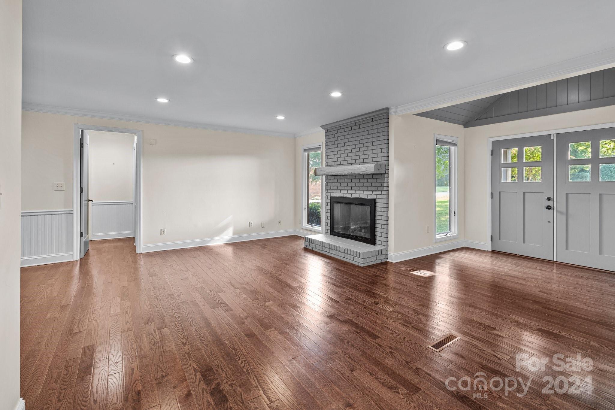 20919 Norman Shores Drive