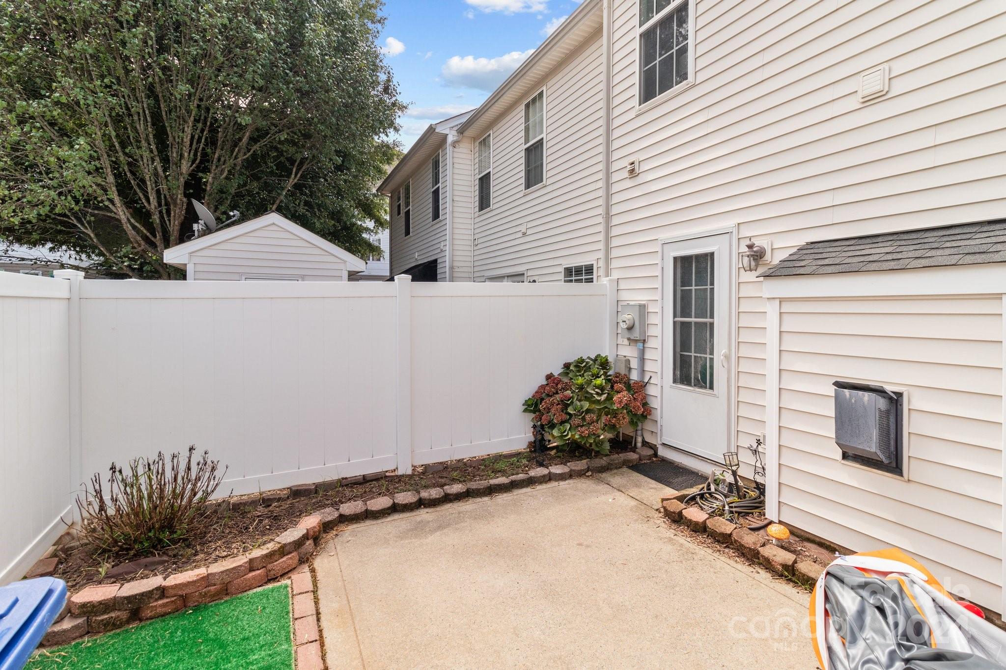 18032 Delmas Drive