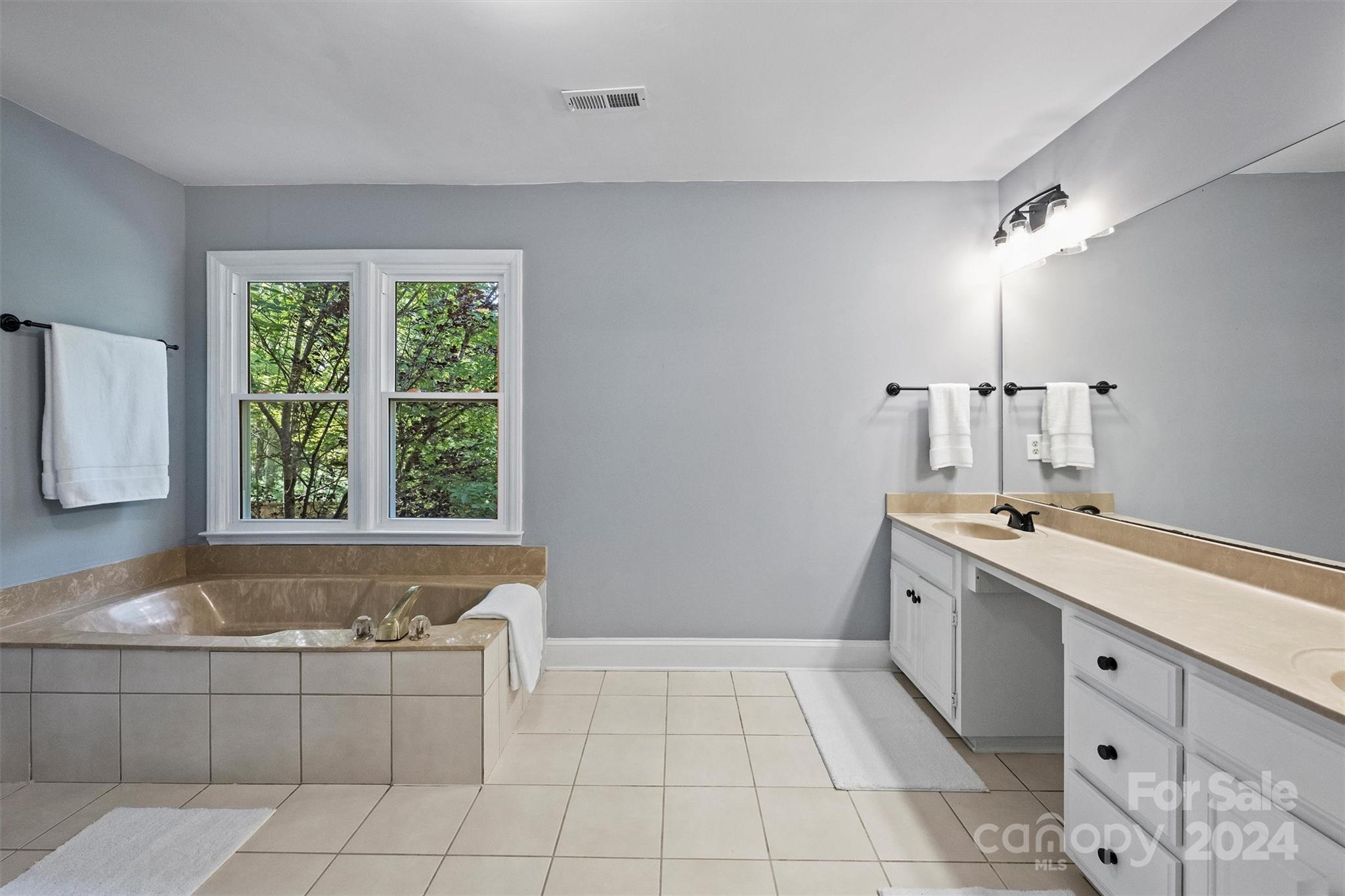 12032 Shady Oak Court
