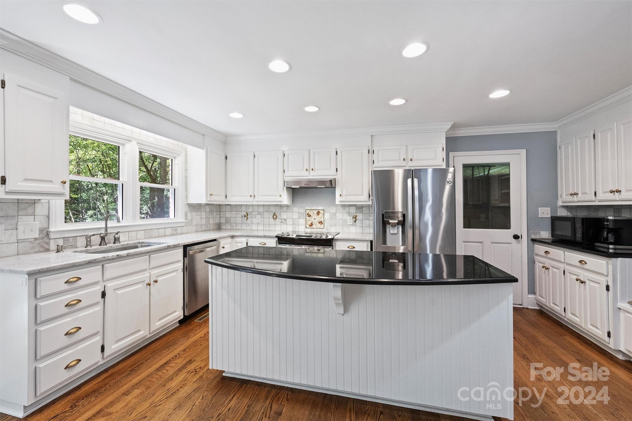 12032 Shady Oak Court