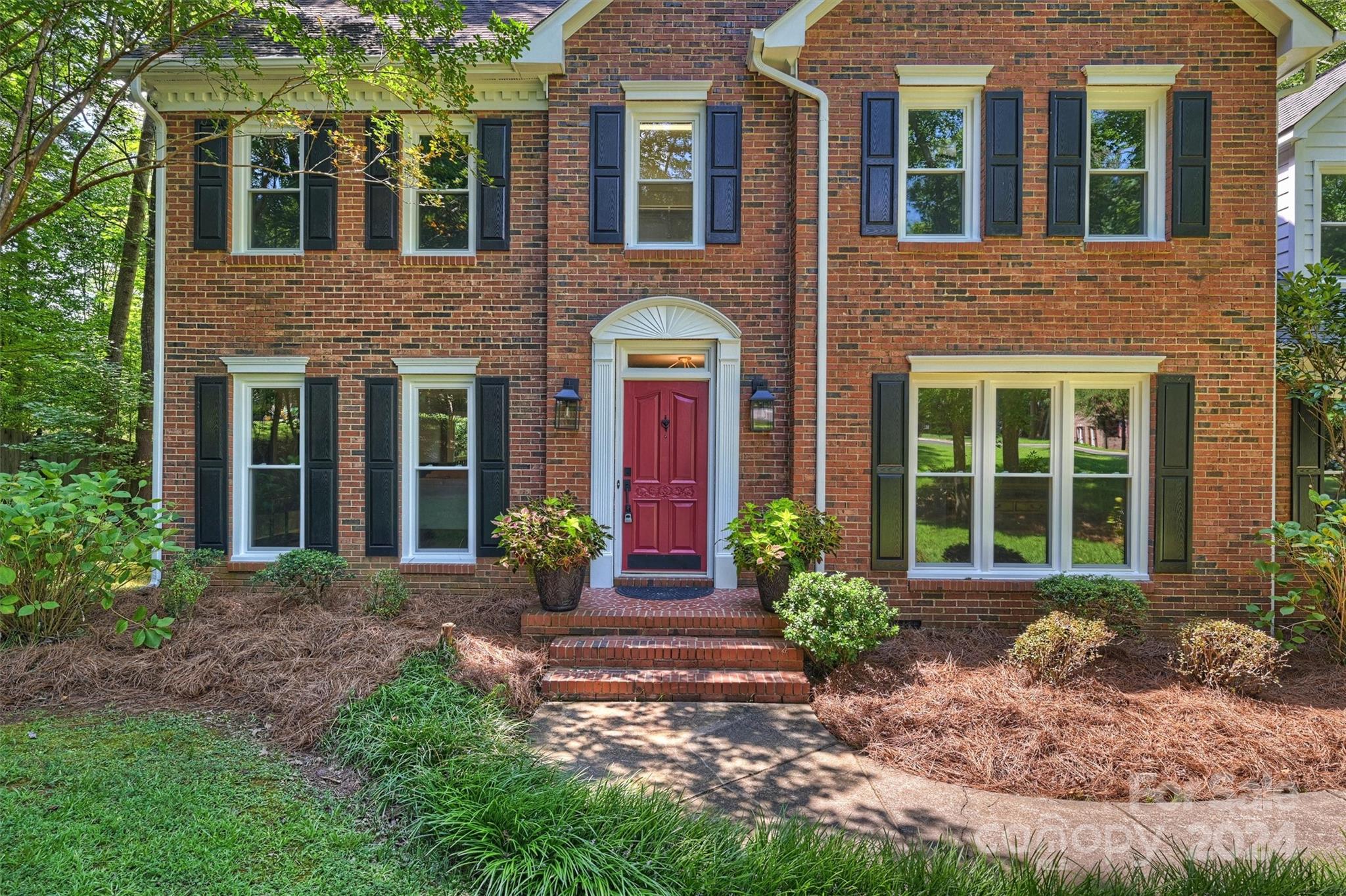 12032 Shady Oak Court