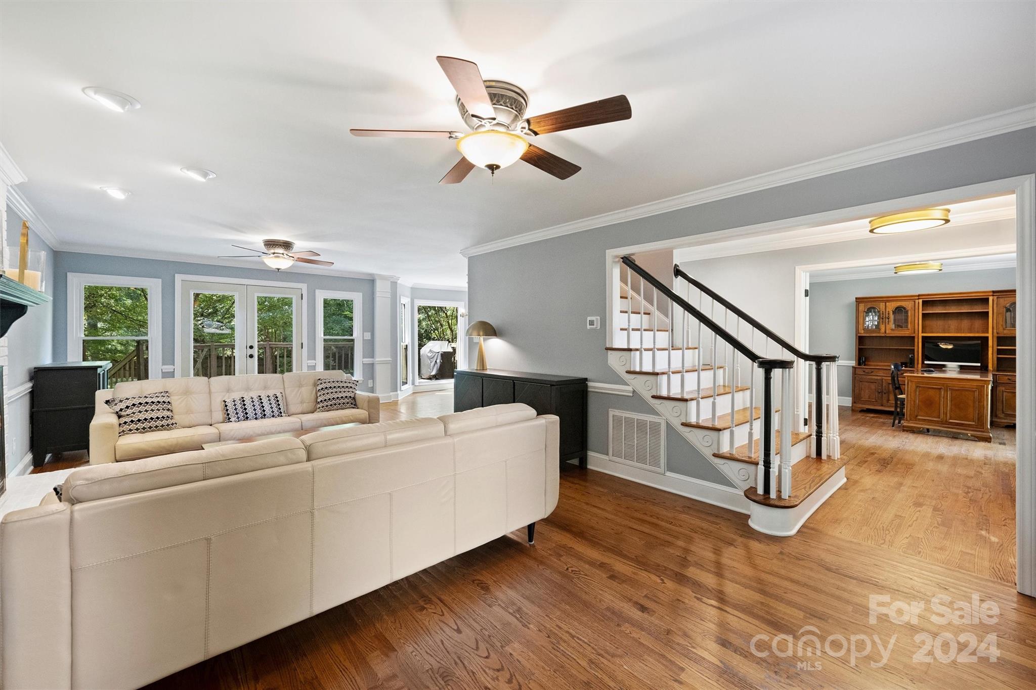 12032 Shady Oak Court