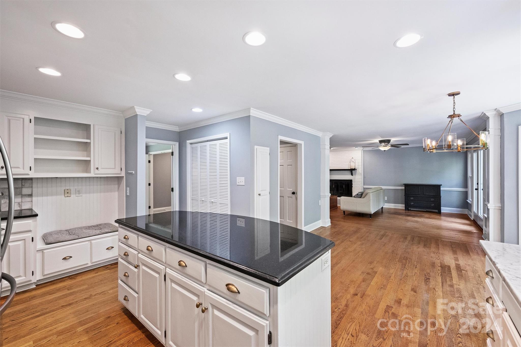 12032 Shady Oak Court