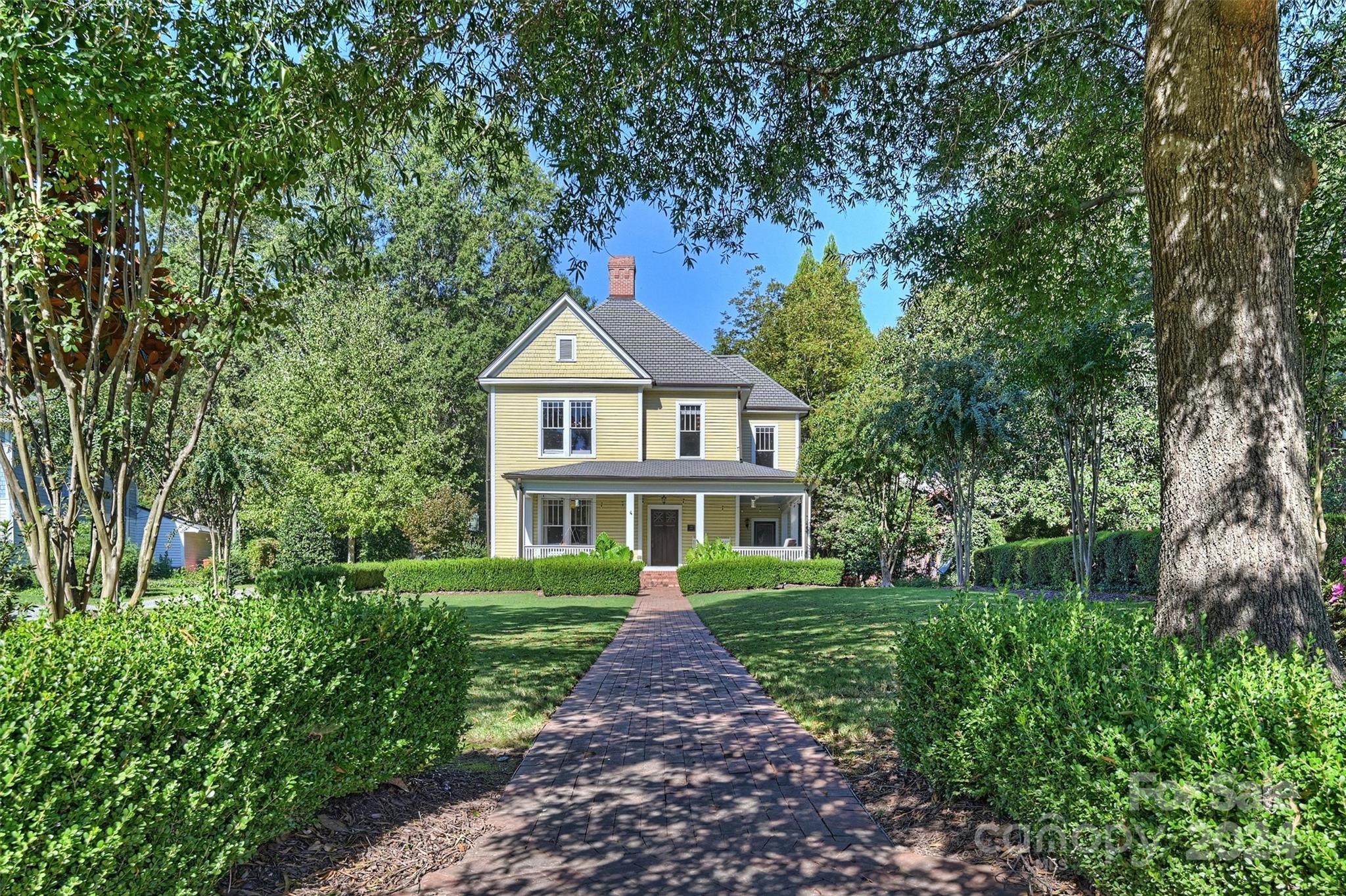 559 N Main Street