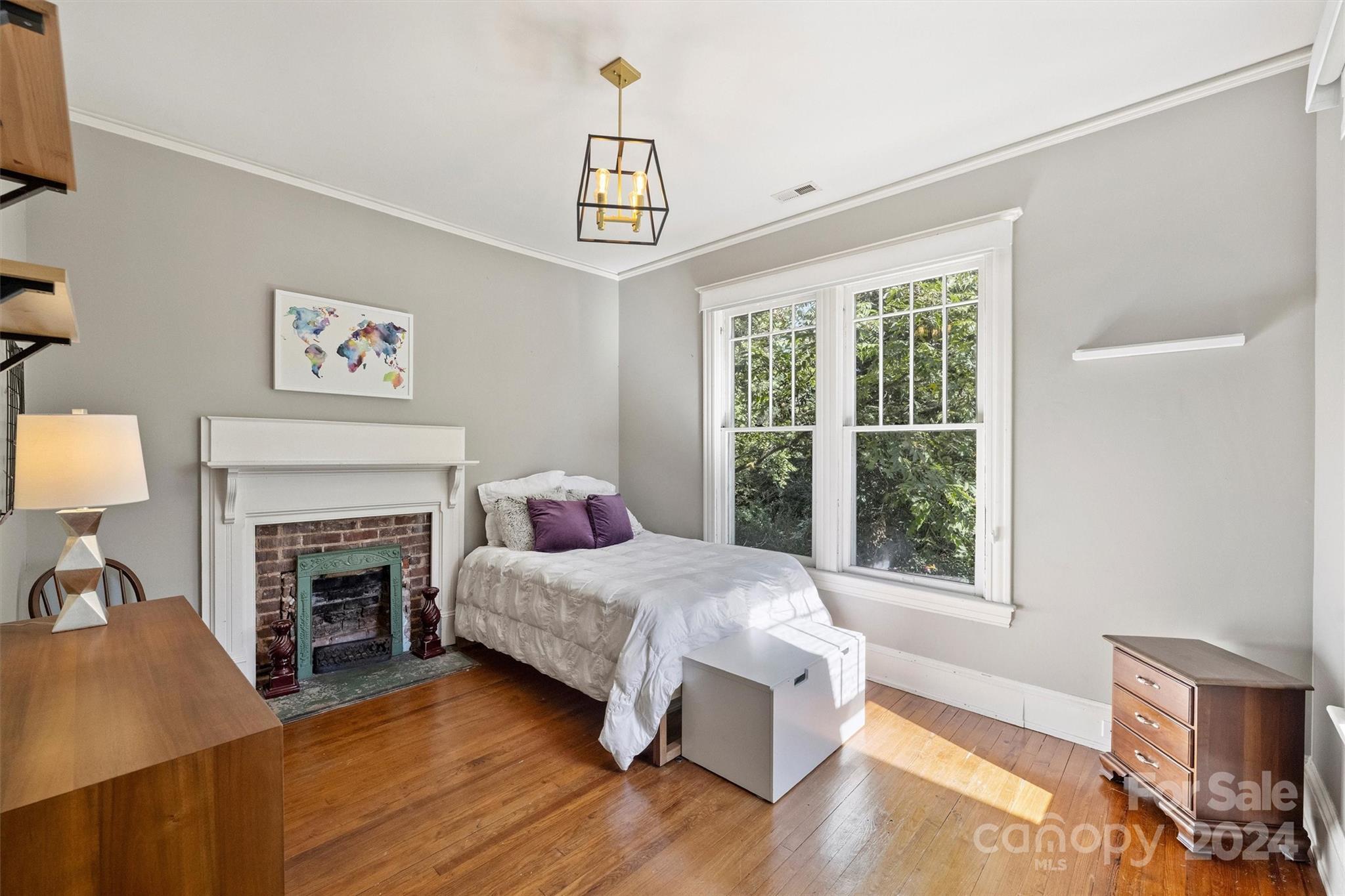 559 N Main Street