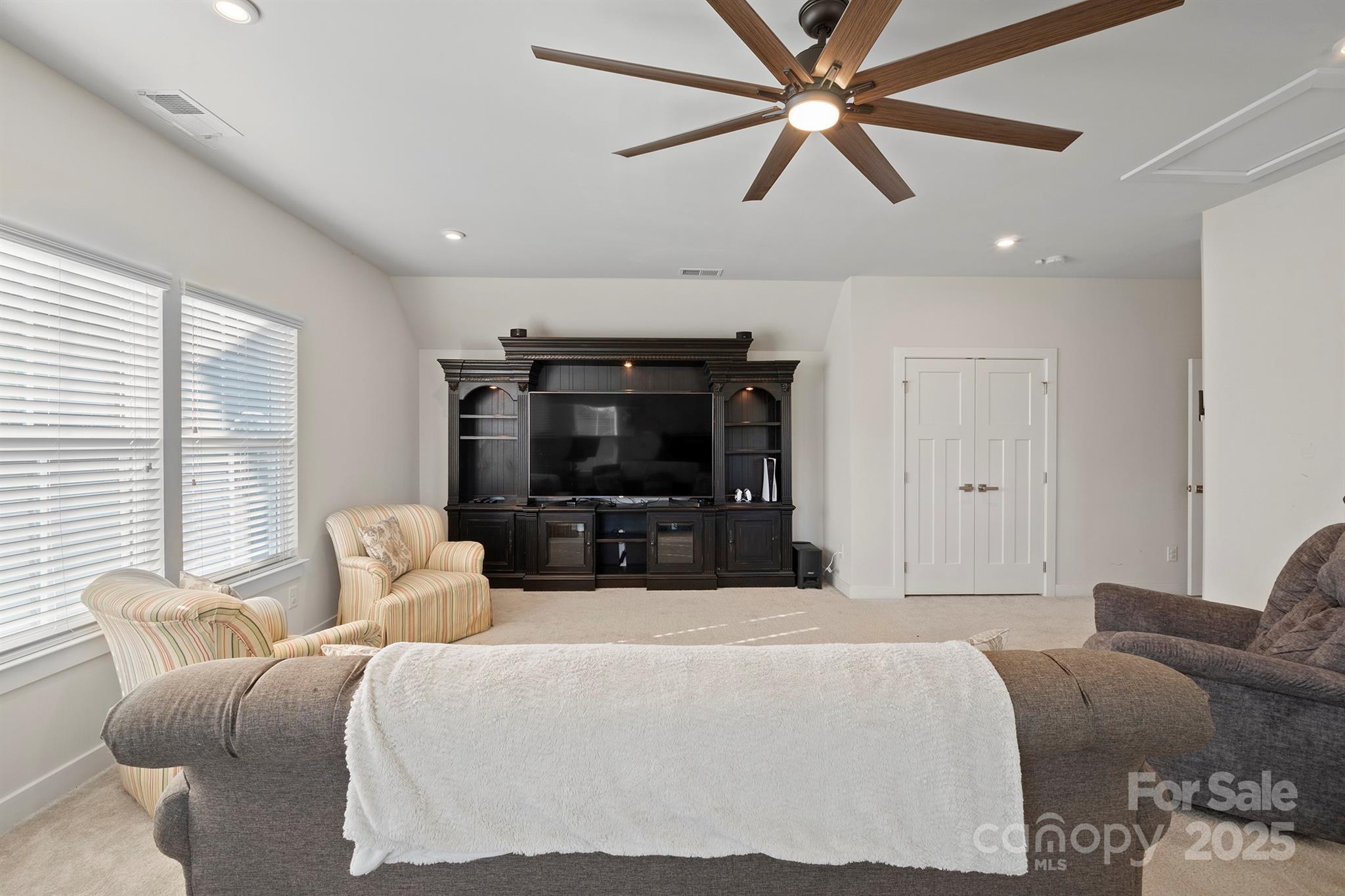 10103 Andres Duany Drive