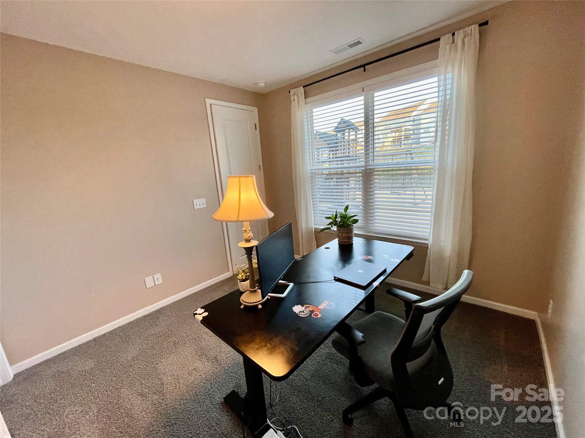 278 W Waterlynn Road