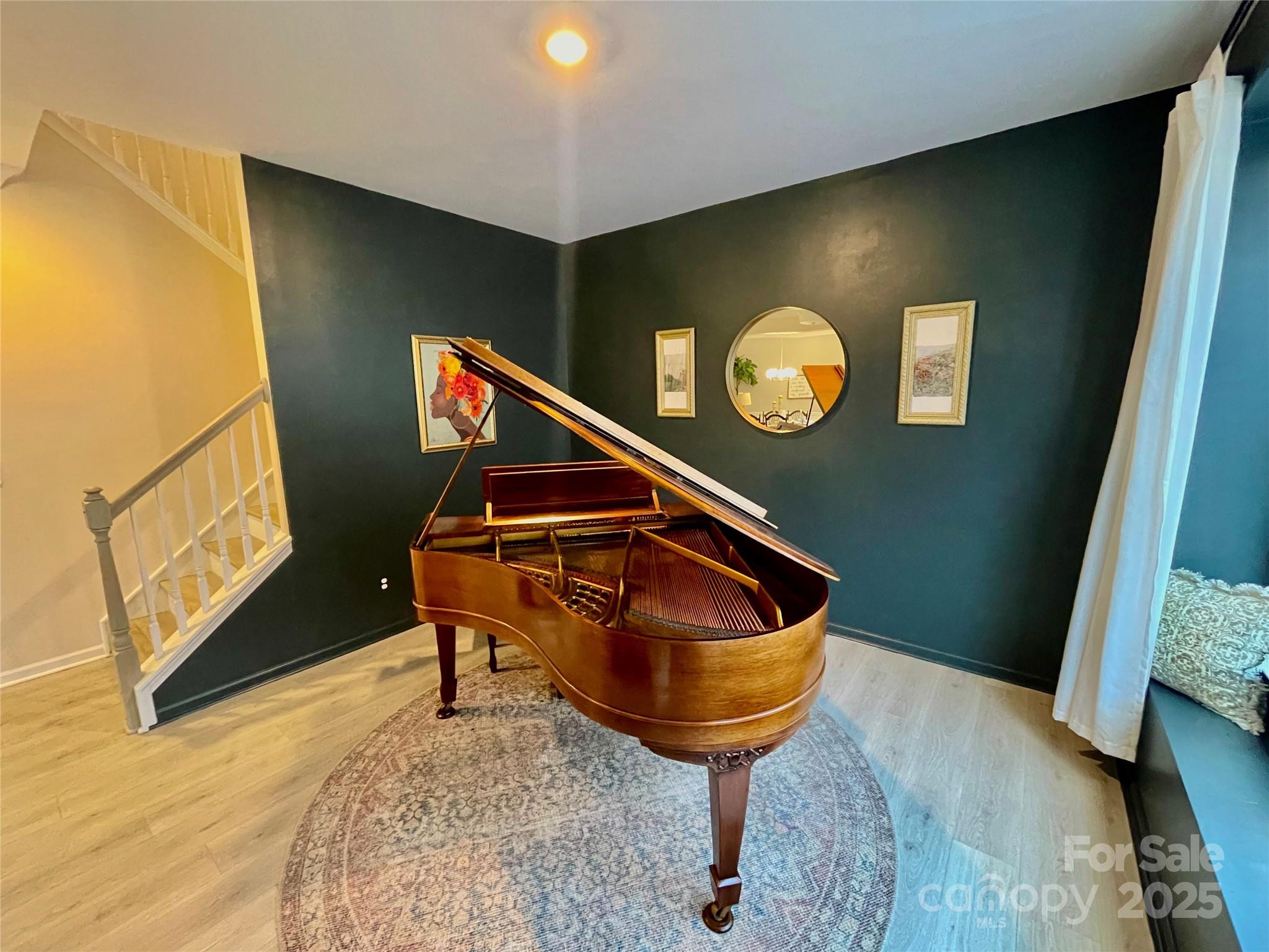 278 W Waterlynn Road